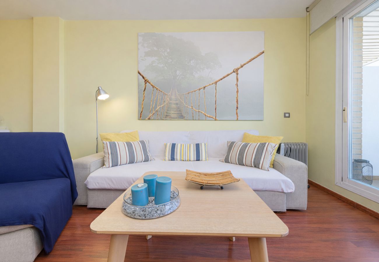Ferienwohnung in Málaga - WintowinRentals SkyView Teatinos: Terrace, Bright & Open Views