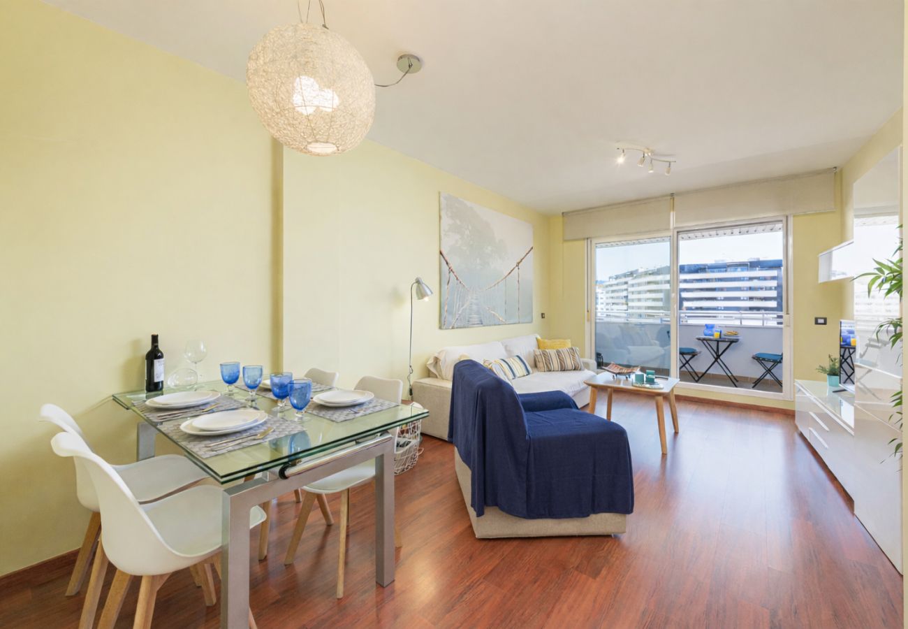 Ferienwohnung in Málaga - WintowinRentals SkyView Teatinos: Terrace, Bright & Open Views