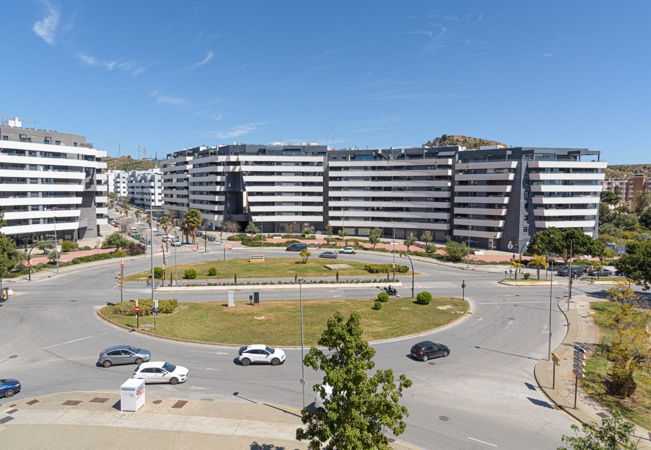 Ferienwohnung in Málaga - WintowinRentals SkyView Teatinos: Terrace, Bright & Open Views