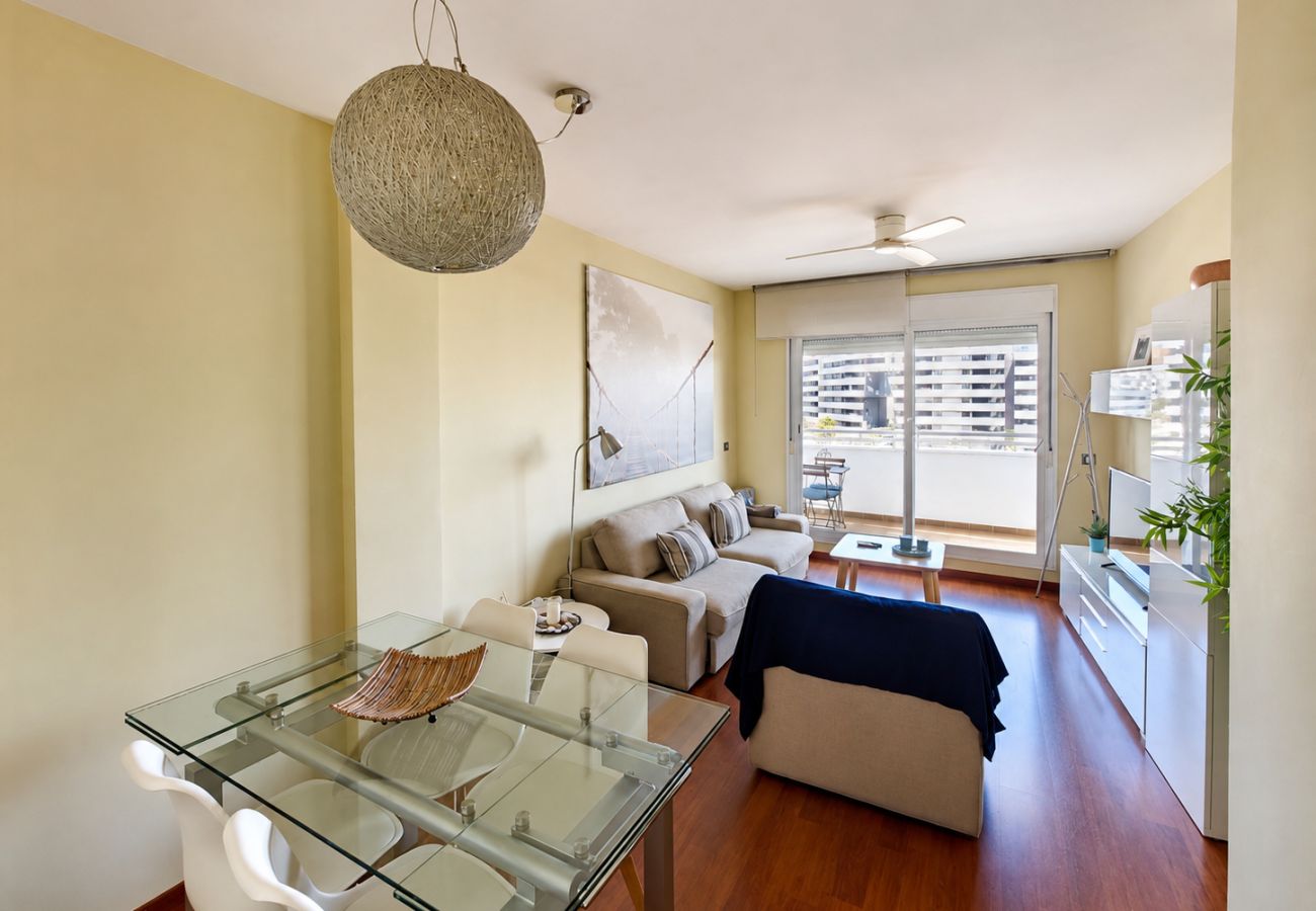Ferienwohnung in Málaga - WintowinRentals SkyView Teatinos: Terrace, Bright & Open Views