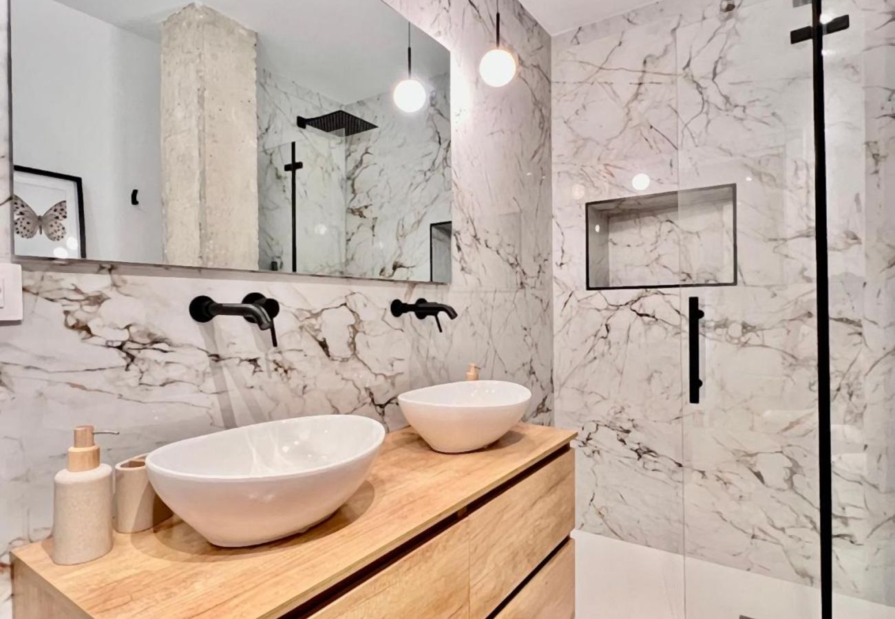 Ferienwohnung in Mogro - WintowinRentals Suite Miramar Apartment, Usil Beach