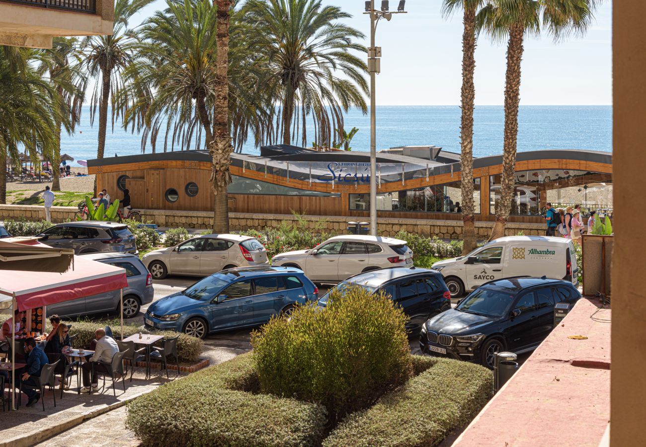 Ferienwohnung in Málaga - WintowinRentals Luxury Apartment with Sea Views in La Malagueta