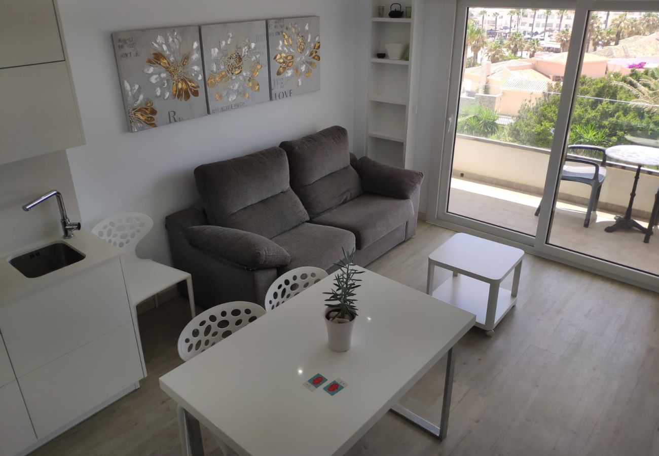 Ferienwohnung in Torremolinos - WintowinRentals La Carihuela OCEAN HOUSE COSTA DE SOL Torremolinos
