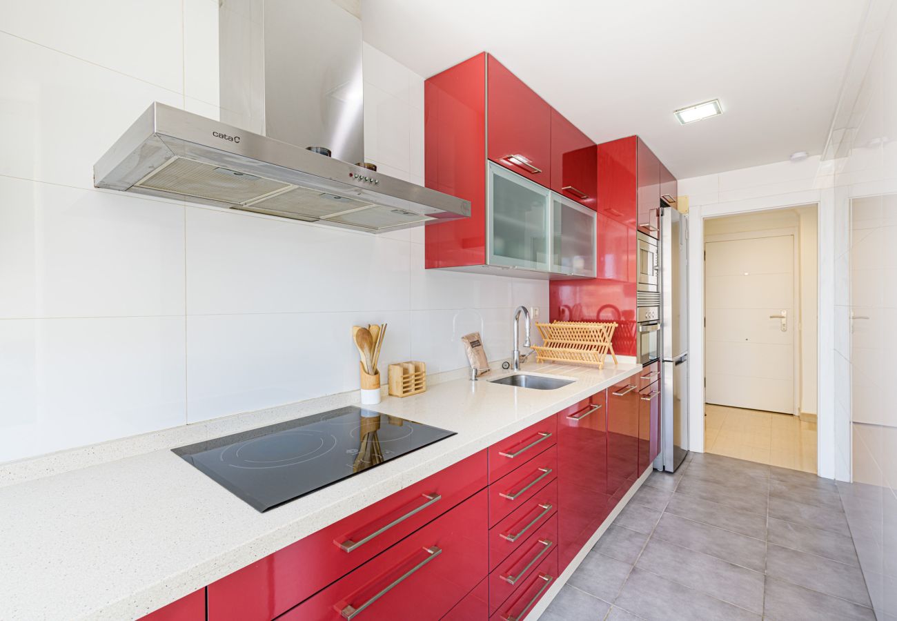 Ferienwohnung in Málaga - WintowinRentals Geräumiges Apartment in Huelin mit traumhaftem Ausblick, Parkplatz inklusive und in Strandnähe