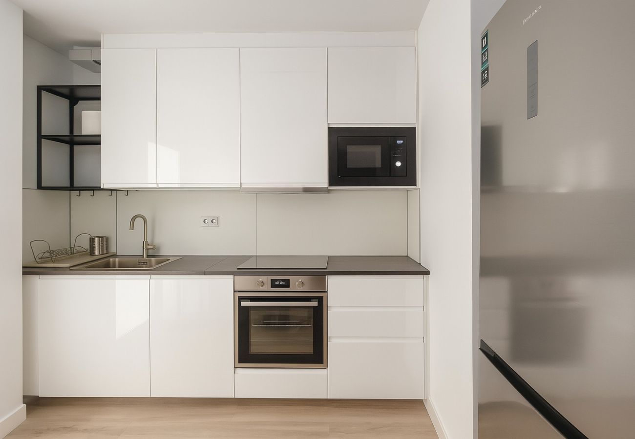 Ferienwohnung in Málaga - WintowinRentals Teatinos, Campus, Pool und Terrasse