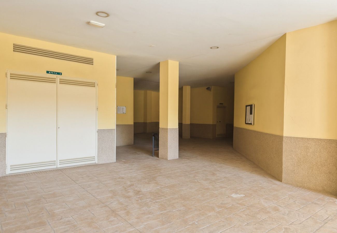 Ferienwohnung in Málaga - WintowinRentals Teatinos, Campus, Pool und Terrasse