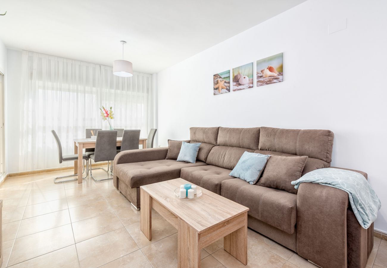 Apartment in Rincón de la Victoria - WintowinRentals Best Location, Beach, Pool & Parking.