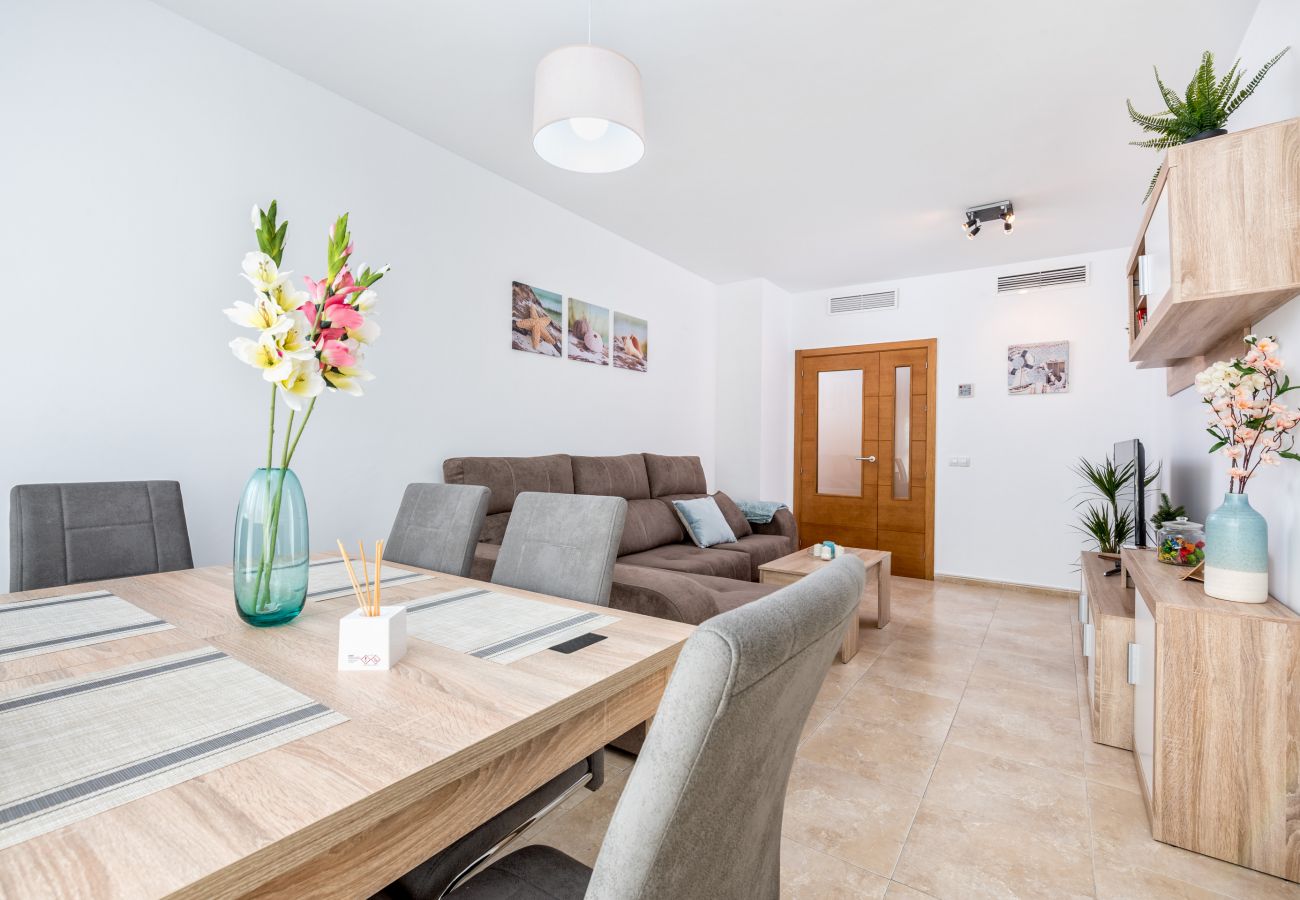 Apartment in Rincón de la Victoria - WintowinRentals Best Location, Beach, Pool & Parking.