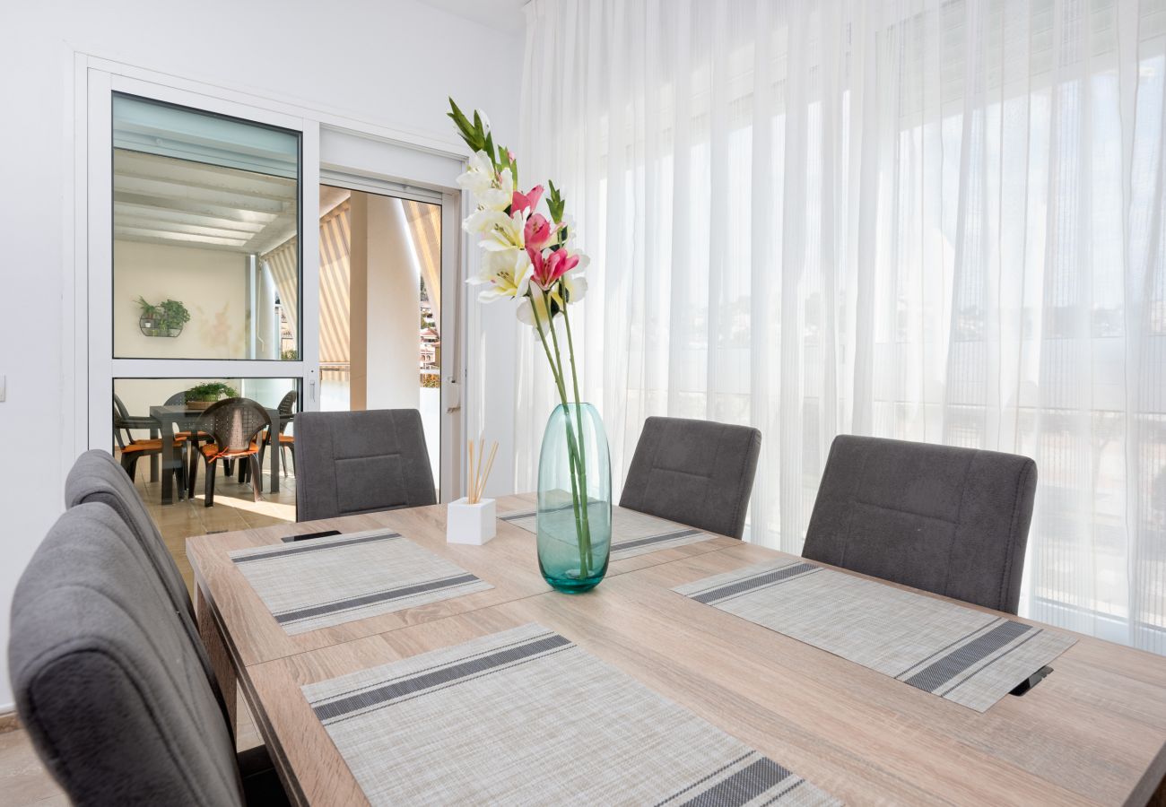 Apartment in Rincón de la Victoria - WintowinRentals Best Location, Beach, Pool & Parking.