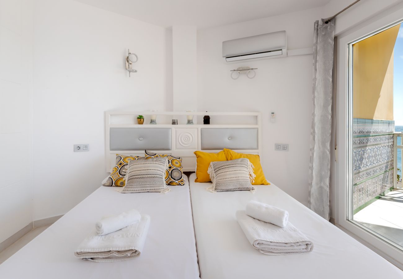 Apartment in Fuengirola - WintowinRentals Relax & Frontal Sea View.