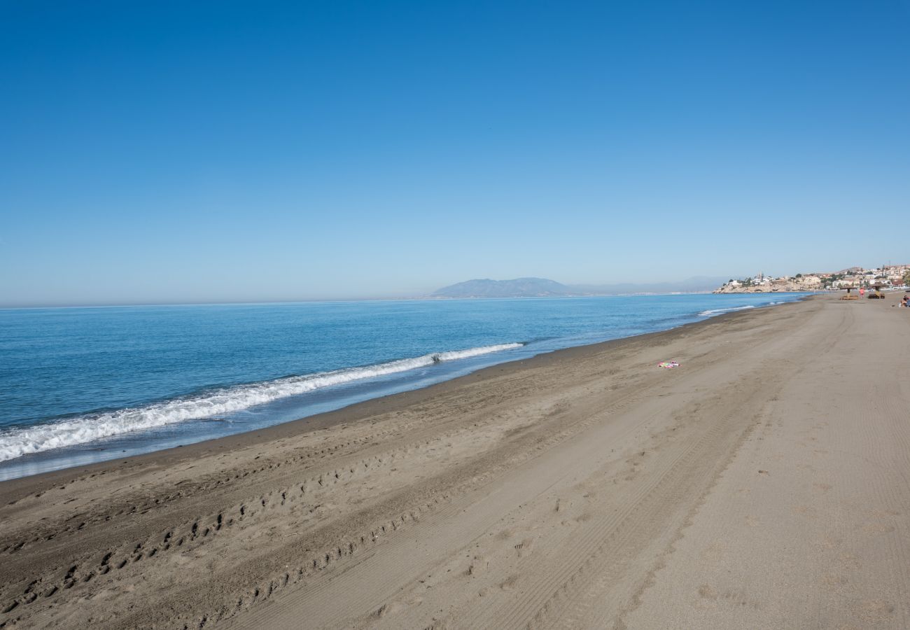 Apartment in Rincón de la Victoria - WintowinRentals Views of Dream & Luxury Location.