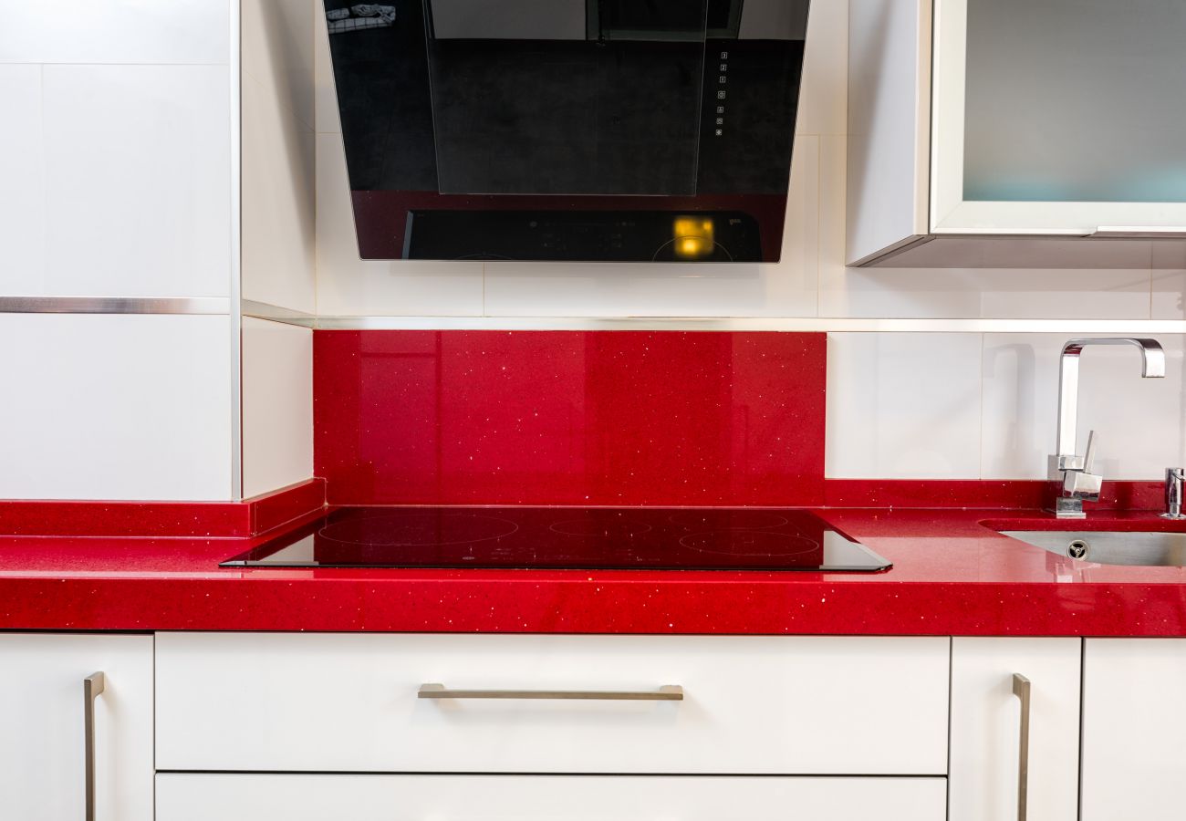 Apartment in Rincón de la Victoria - RELAX BY THE SEA, POOL, WIFI A / C.