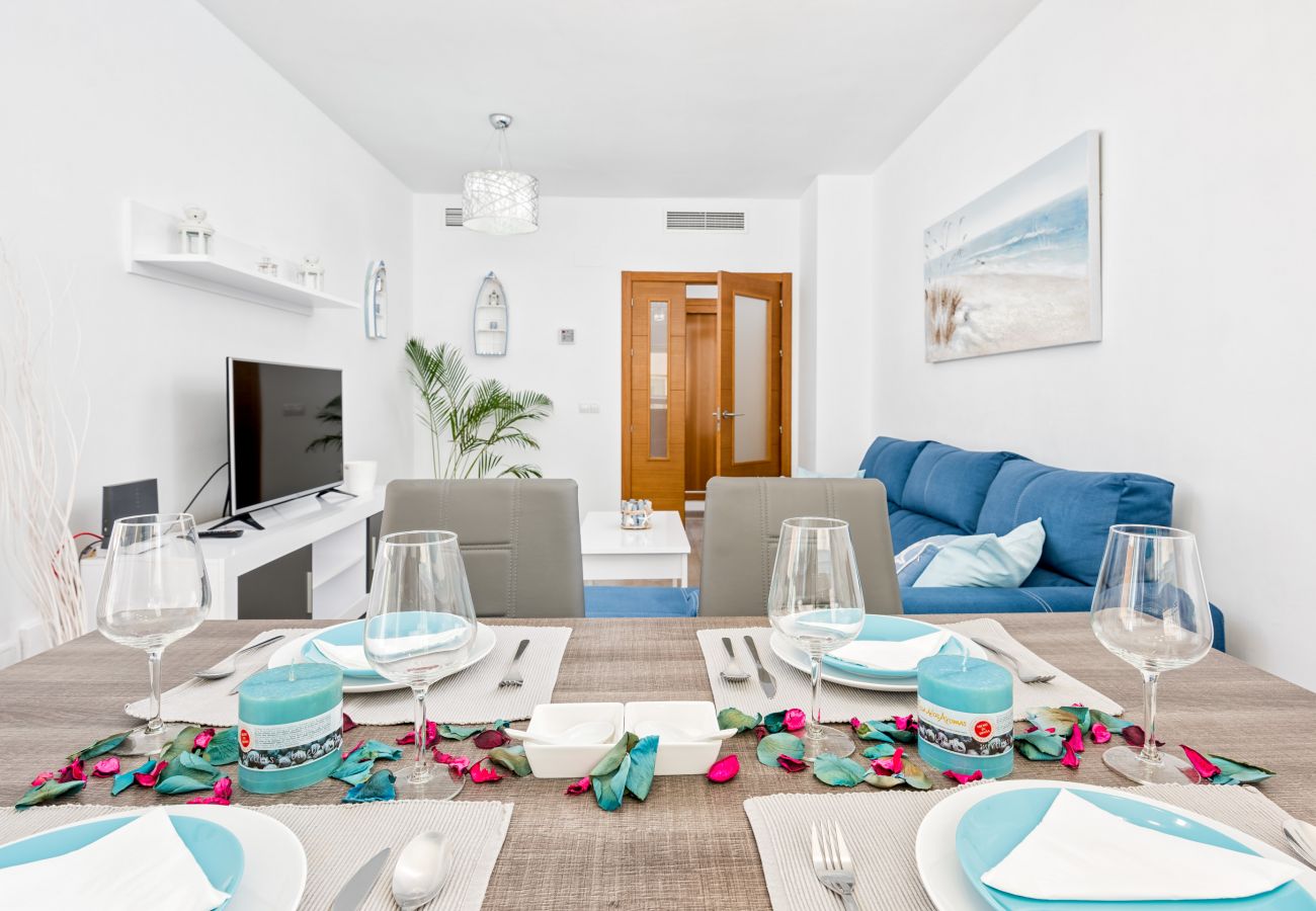 Apartment in Rincón de la Victoria - RELAX BY THE SEA, POOL, WIFI A / C.