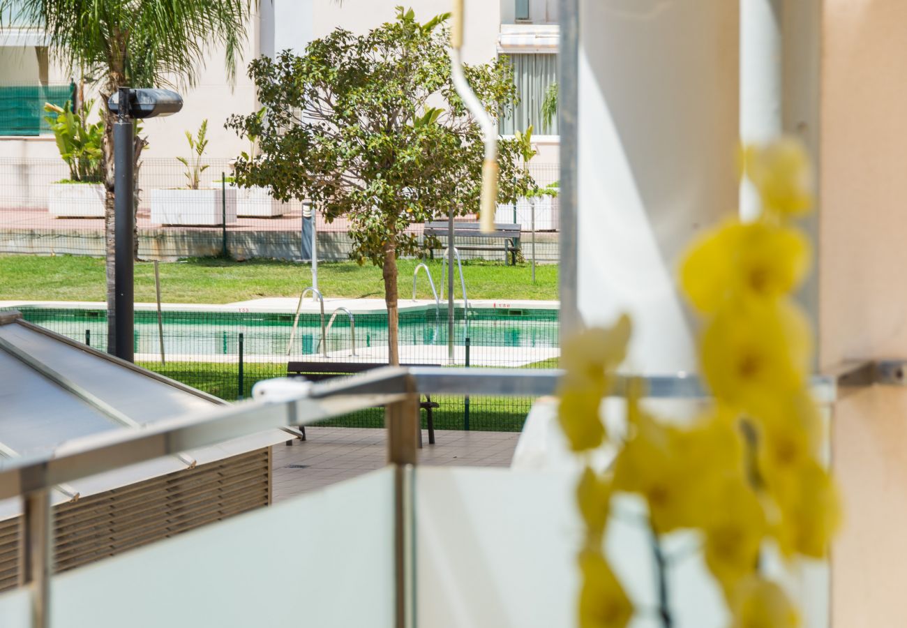 Apartment in Rincón de la Victoria - RELAX BY THE SEA, POOL, WIFI A / C.