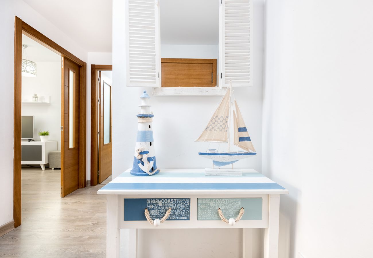 Apartment in Rincón de la Victoria - RELAX BY THE SEA, POOL, WIFI A / C.