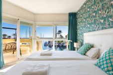 Apartment in Benalmádena - WintowinRentals Luxury and Sea View Puerto Marina.