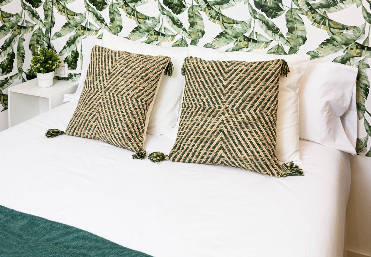 Apartment in Málaga - WintowinRentals Historical Center & Free Parking