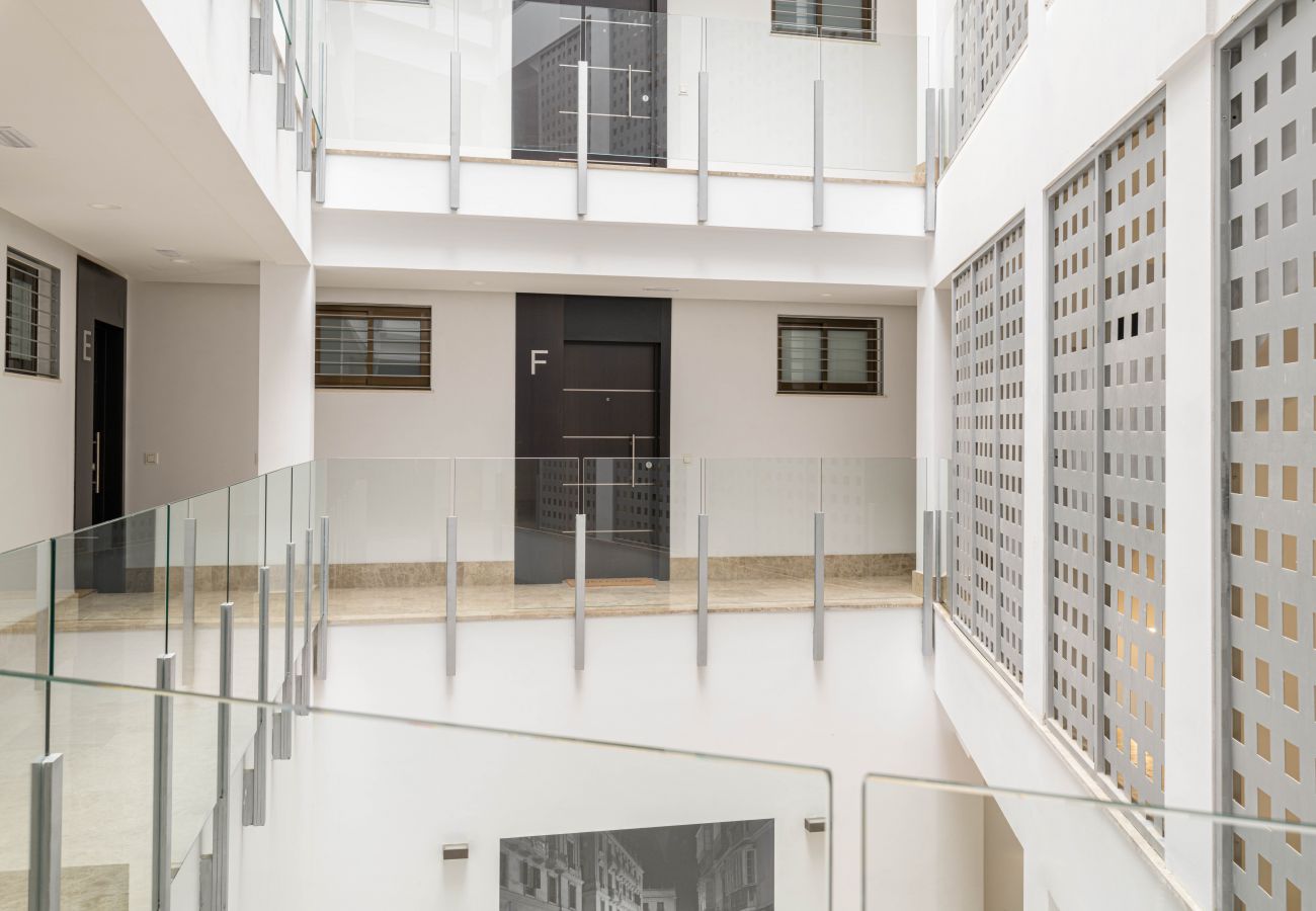 Apartment in Málaga - WintowinRentals Historical Center & Free Parking