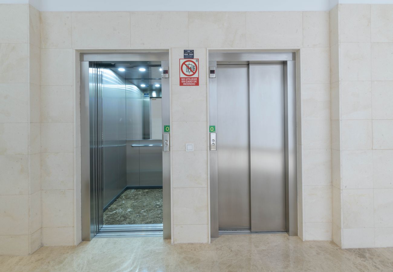 Apartment in Málaga - WintowinRentals Historical Center & Free Parking