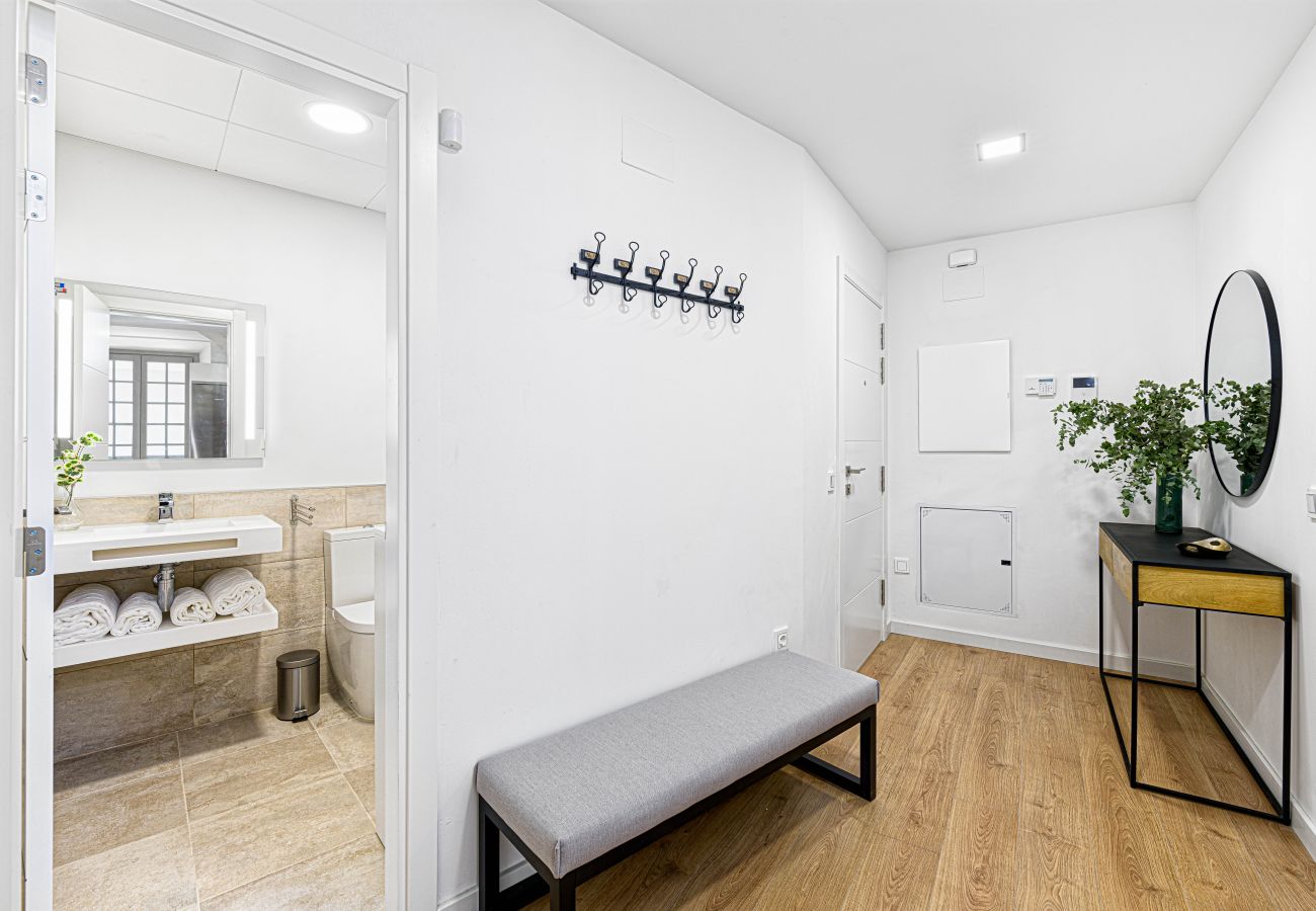 Apartment in Málaga - WintowinRentals Historical Center & Free Parking
