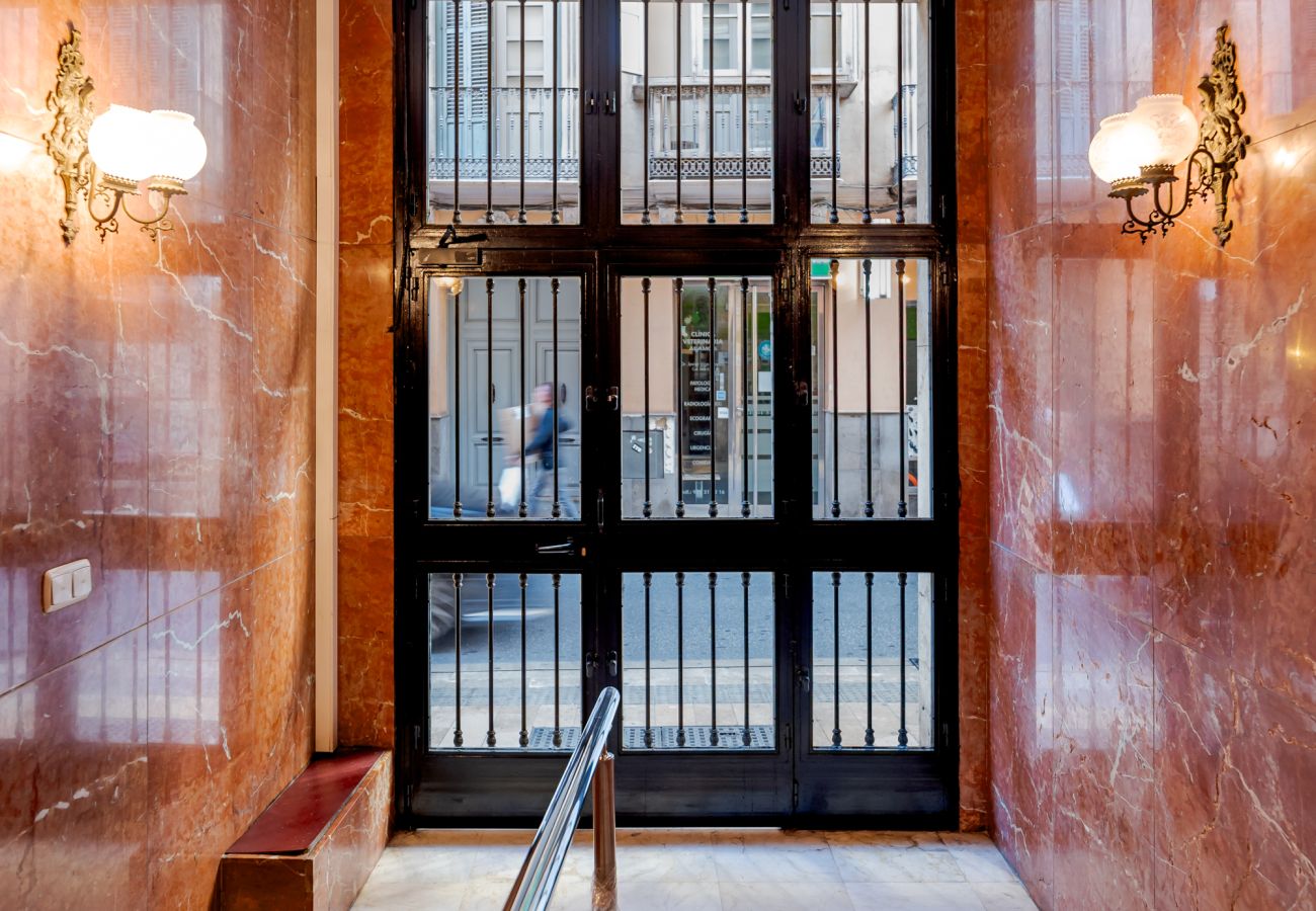 Apartment in Málaga - WintowinRentals Fantastic City Center Perfect Location