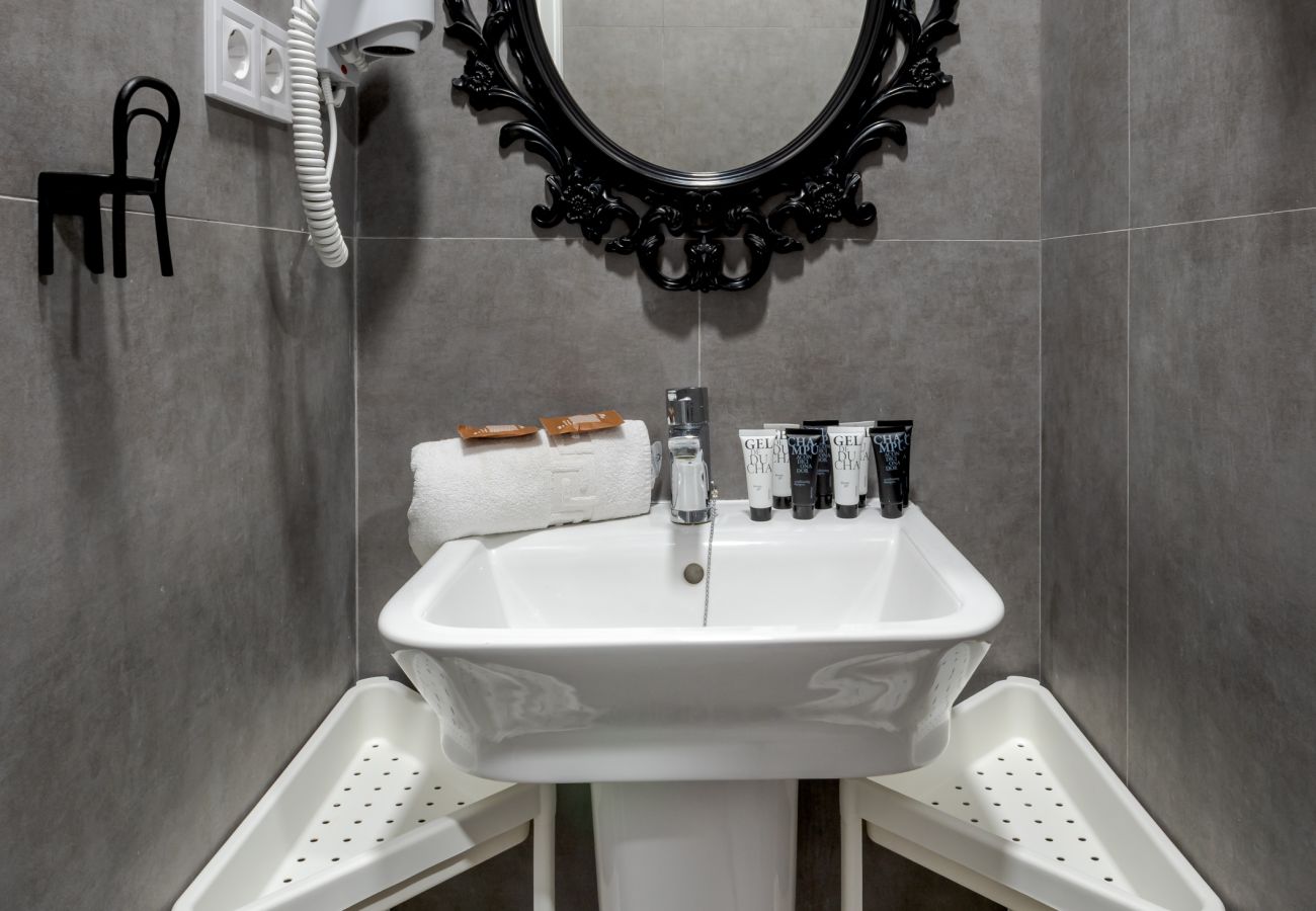 Apartment in Málaga - WintowinRentals Fantastic City Center Perfect Location