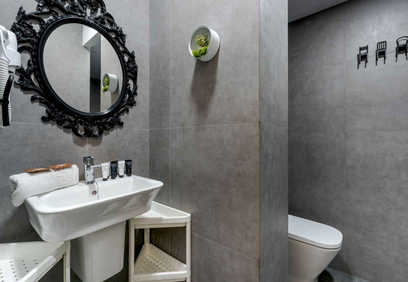 Apartment in Málaga - WintowinRentals Fantastic City Center Perfect Location