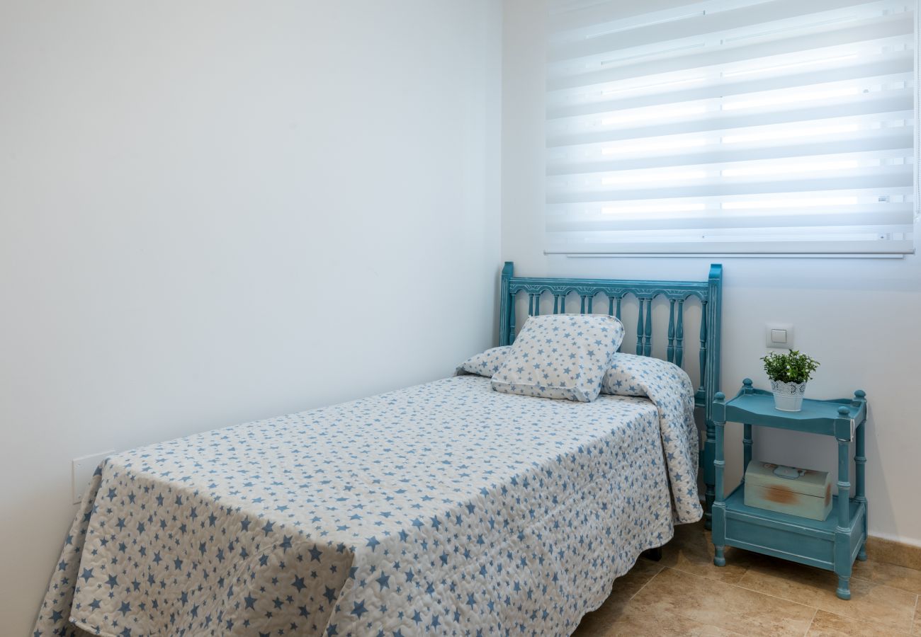 Apartment in Rincón de la Victoria - WintowinRentals Comfortable, Close to the beach, Pool