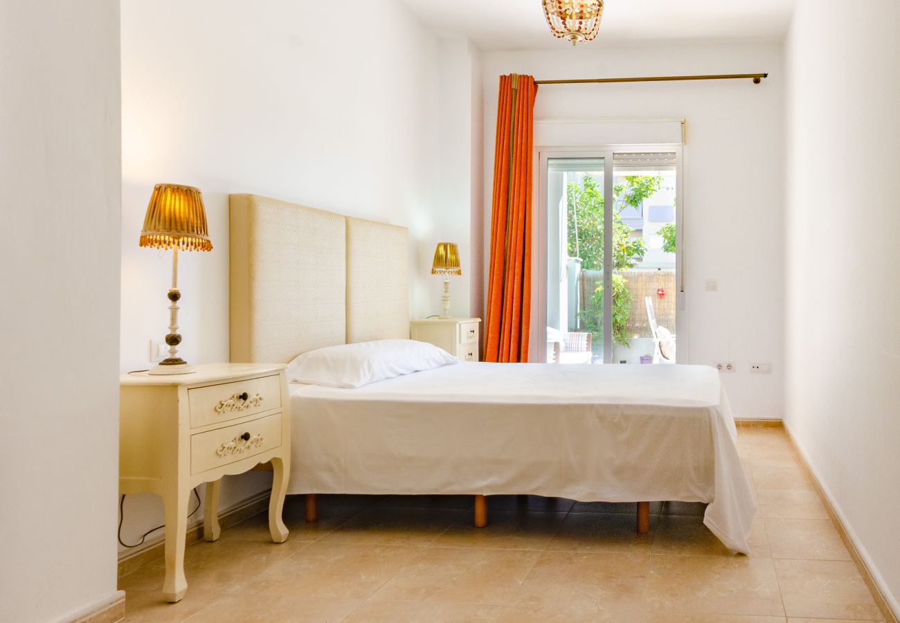 Apartment in Rincón de la Victoria - WintowinRentals large terrace, perfect location, beach and pool
