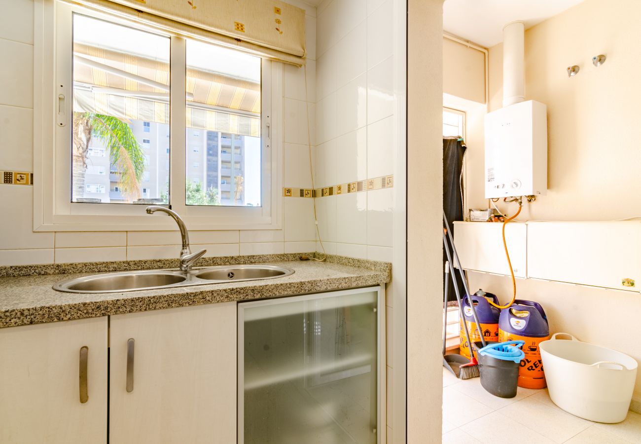 Apartment in Rincón de la Victoria - WintowinRentals large terrace, perfect location, beach and pool