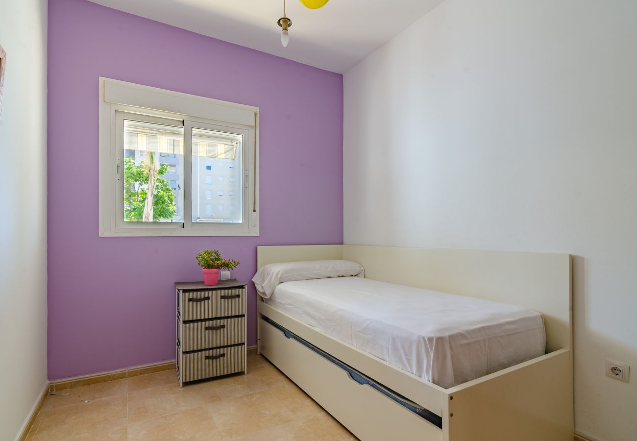 Apartment in Rincón de la Victoria - WintowinRentals large terrace, perfect location, beach and pool
