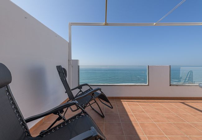 Apartment in Torre de Benagalbon - WintowinRentals Great Apartment & 1st Line Beach Apartment in Torre de Benagalbon - WintowinRentals Great Apartment & 1st Line Beach