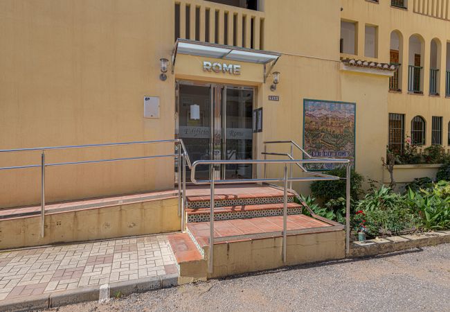 Apartment in Torre de Benagalbon - WintowinRentals Great Apartment & 1st Line Beach Apartment in Torre de Benagalbon - WintowinRentals Great Apartment & 1st Line Beach