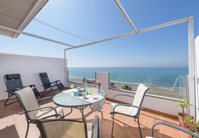  in Torre de Benagalbon - WintowinRentals Great Apartment & 1st Line Beach