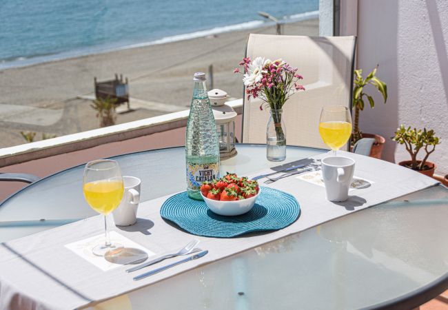 Apartment in Torre de Benagalbon - WintowinRentals Great Apartment & 1st Line Beach Apartment in Torre de Benagalbon - WintowinRentals Great Apartment & 1st Line Beach