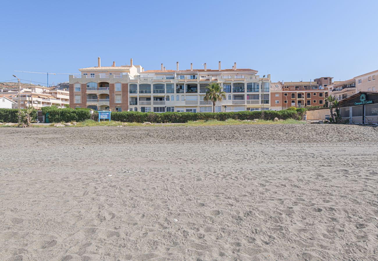 Apartment in Torre de Benagalbon - WintowinRentals Great Apartment & 1st Line Beach