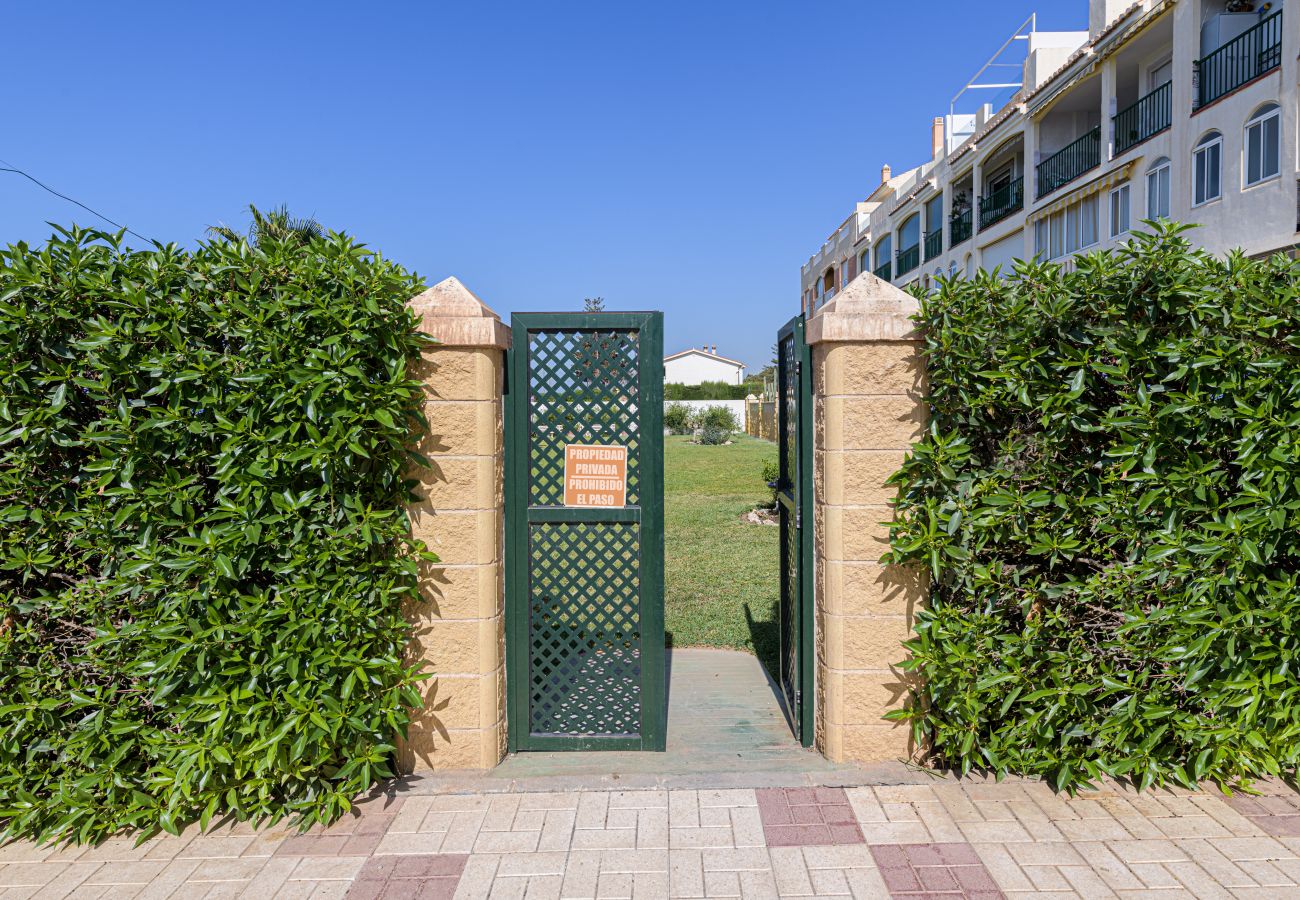 Apartment in Torre de Benagalbon - WintowinRentals Great Apartment & 1st Line Beach