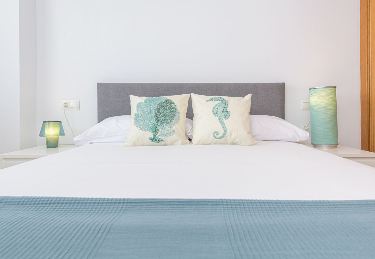 Apartment in Torre de Benagalbon - WintowinRentals Great Apartment & 1st Line Beach