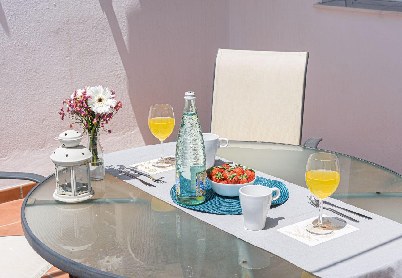 Apartment in Torre de Benagalbon - WintowinRentals Great Apartment & 1st Line Beach