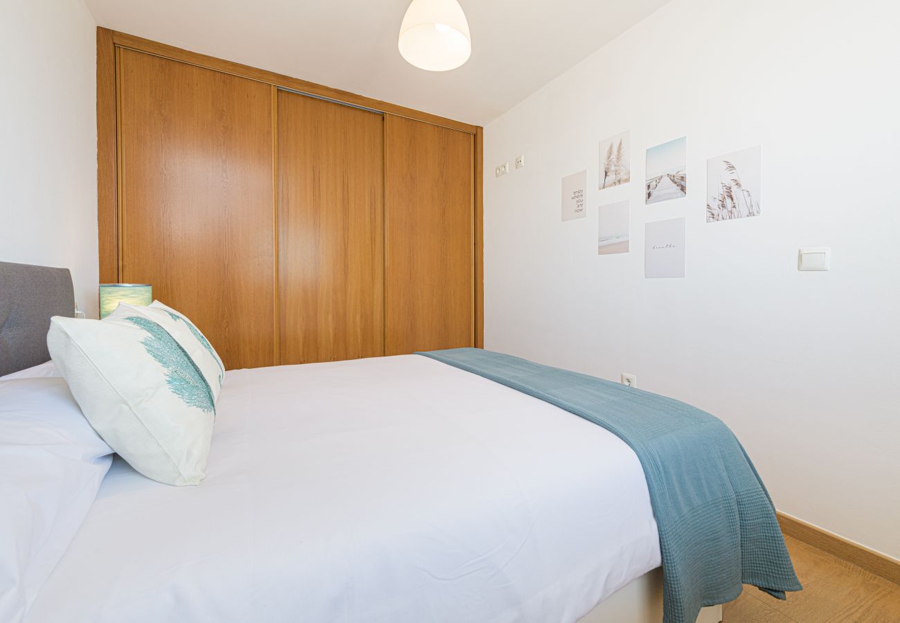 Apartment in Torre de Benagalbon - WintowinRentals Great Apartment & 1st Line Beach