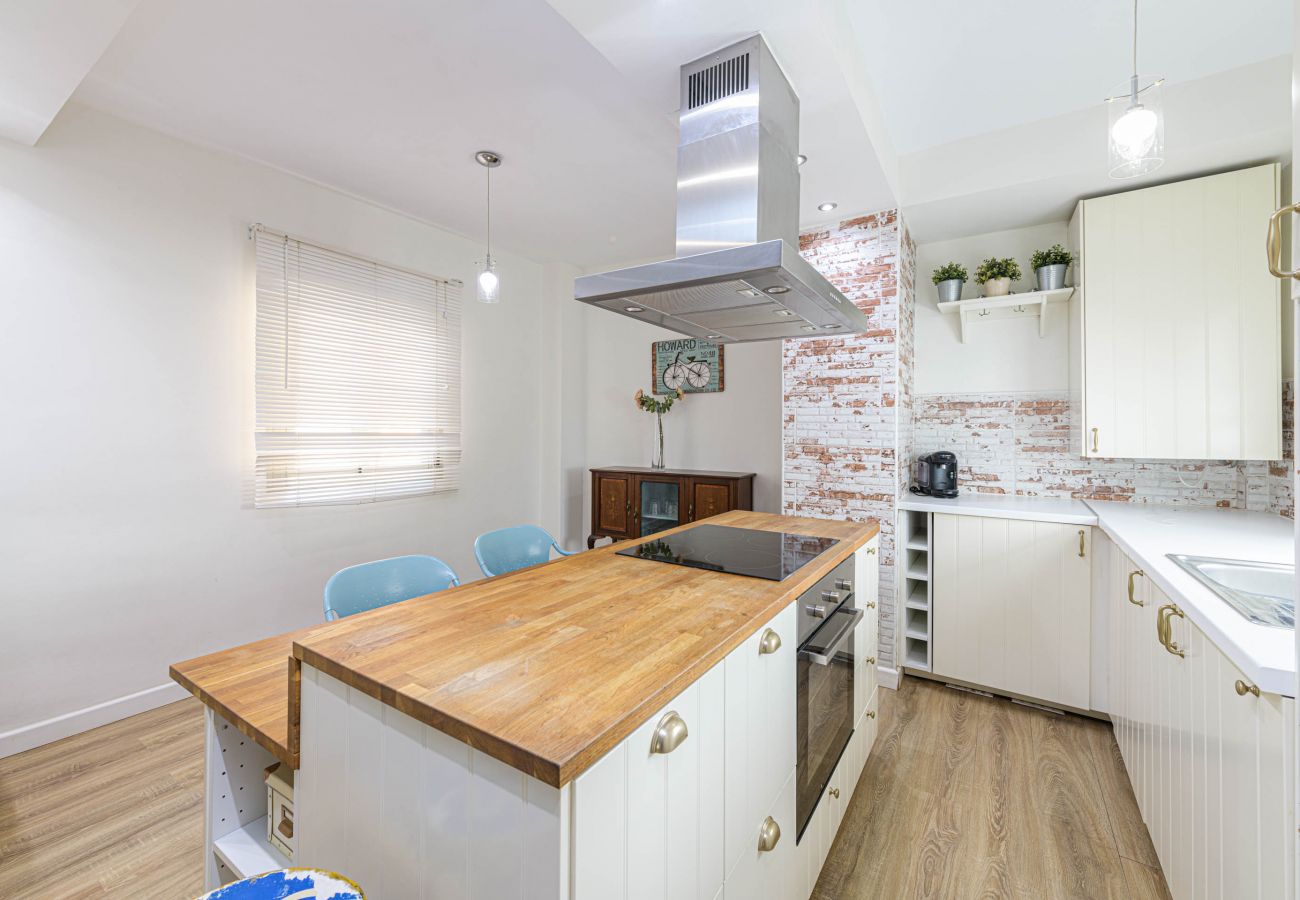 Apartment in Málaga - WintowinRentals Great Apartment, Central and Calm.