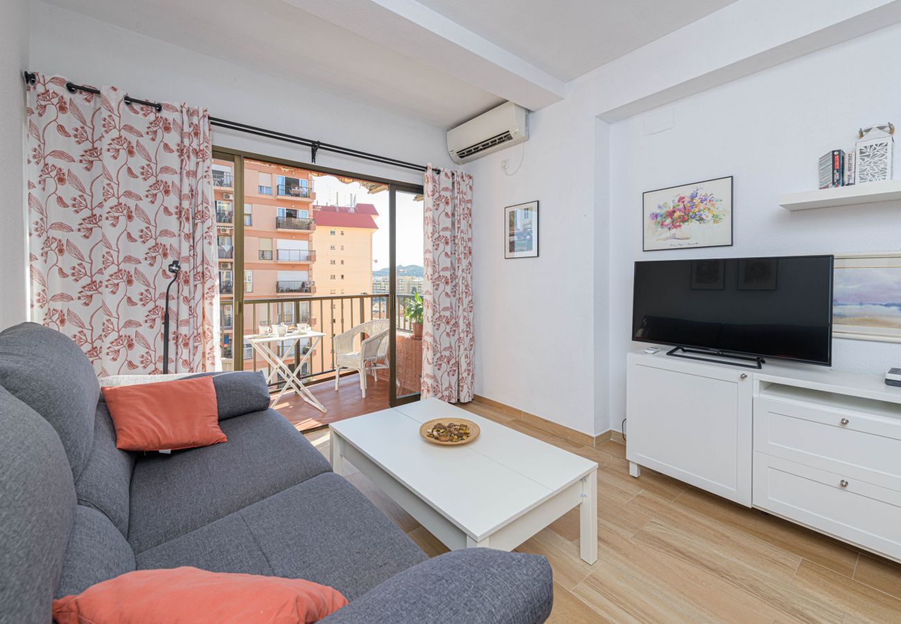 Apartment in Fuengirola - WintowinRentals great location & sea view.