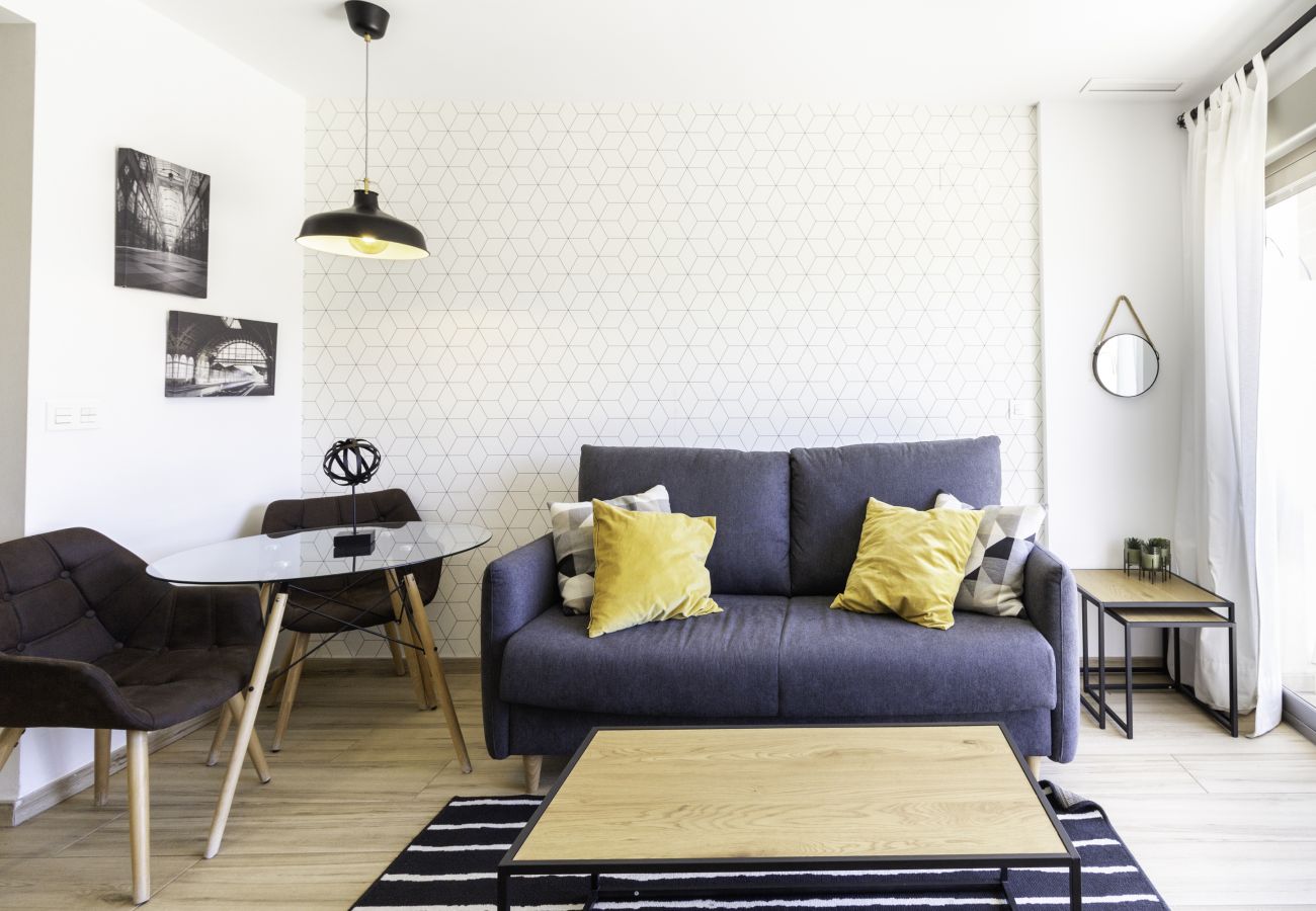 Apartment in Málaga - WintowinRentals Huelin Suites Industrial