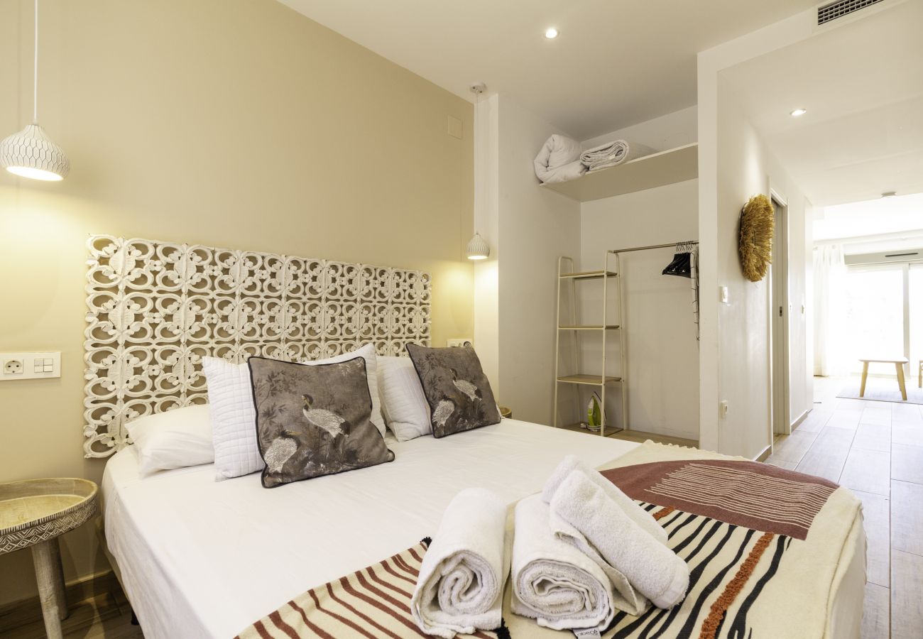 Apartment in Málaga - Huelin Suites by WintowinRentals Étnico