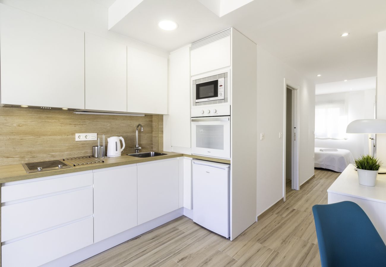 Apartment in Málaga - Huelin Suites by WintowinRentals Picasso.