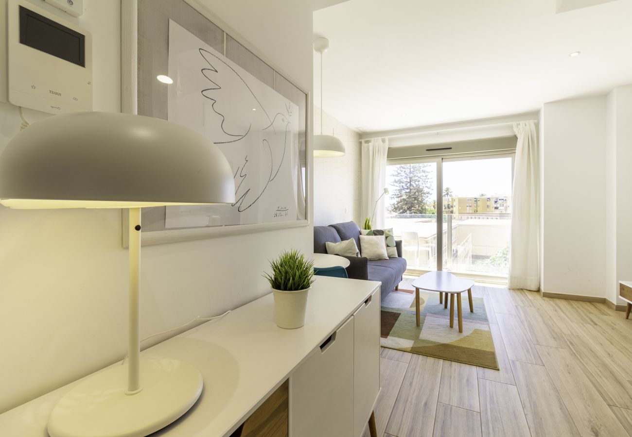 Apartment in Málaga - Huelin Suites by WintowinRentals Picasso.