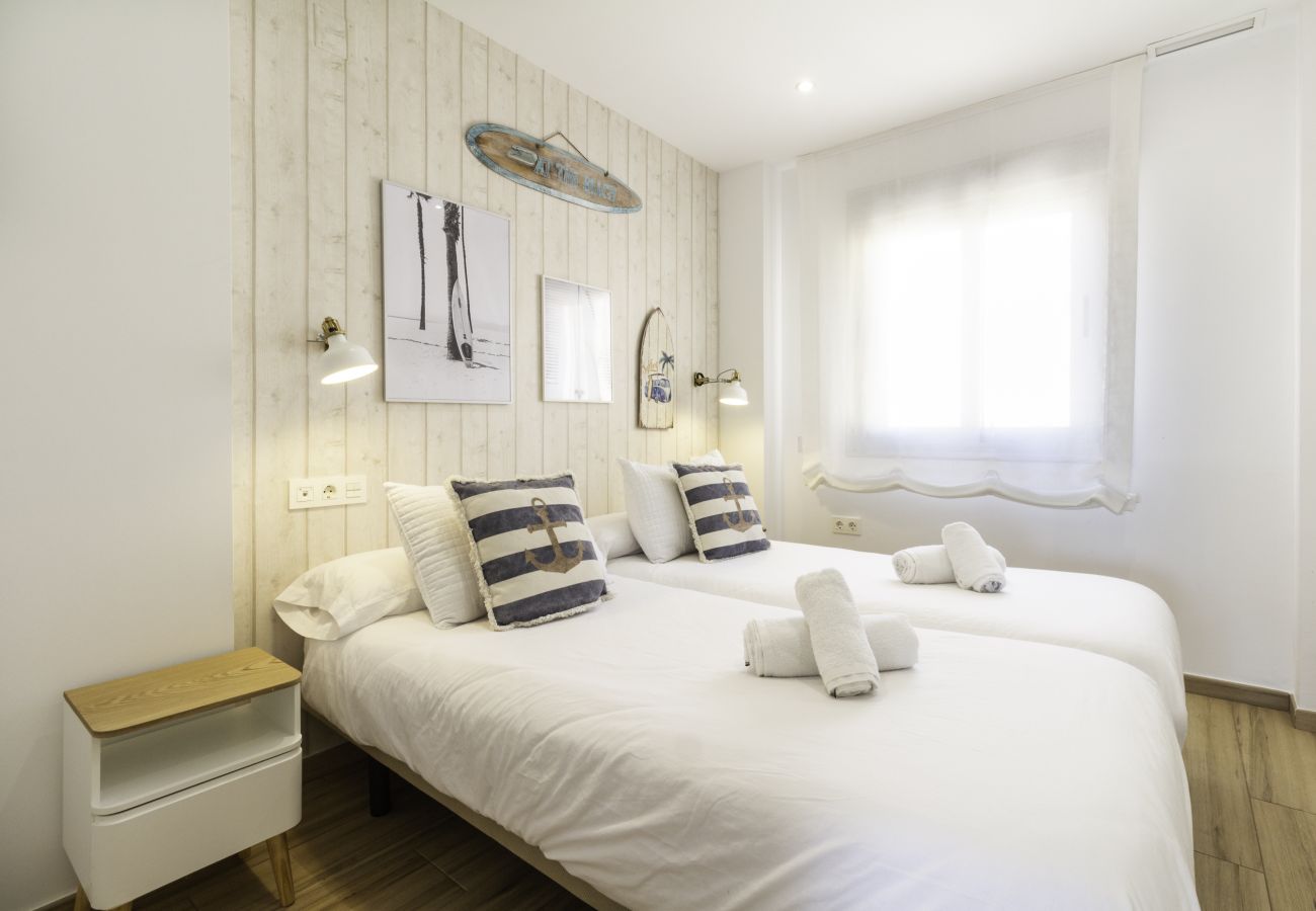 Apartment in Málaga - WintoWinRentals - Nautical style apartment.