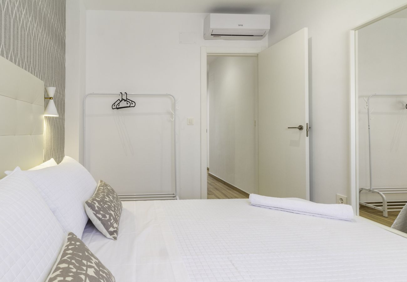 Apartment in Málaga - WintoWinRentals - Luxury penthouse with sea views.