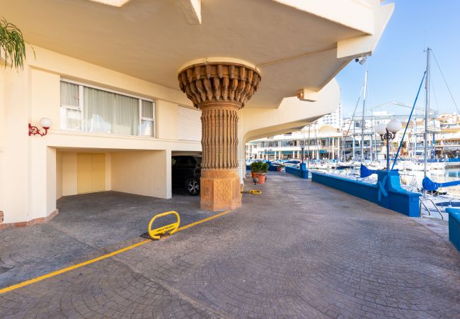 Apartment in Benalmádena - WintowinRentals Luxury apartment in the middle of Puerto Marina. Apartment in Benalmádena - WintowinRentals Luxury apartment in the middle of Puerto Marina.