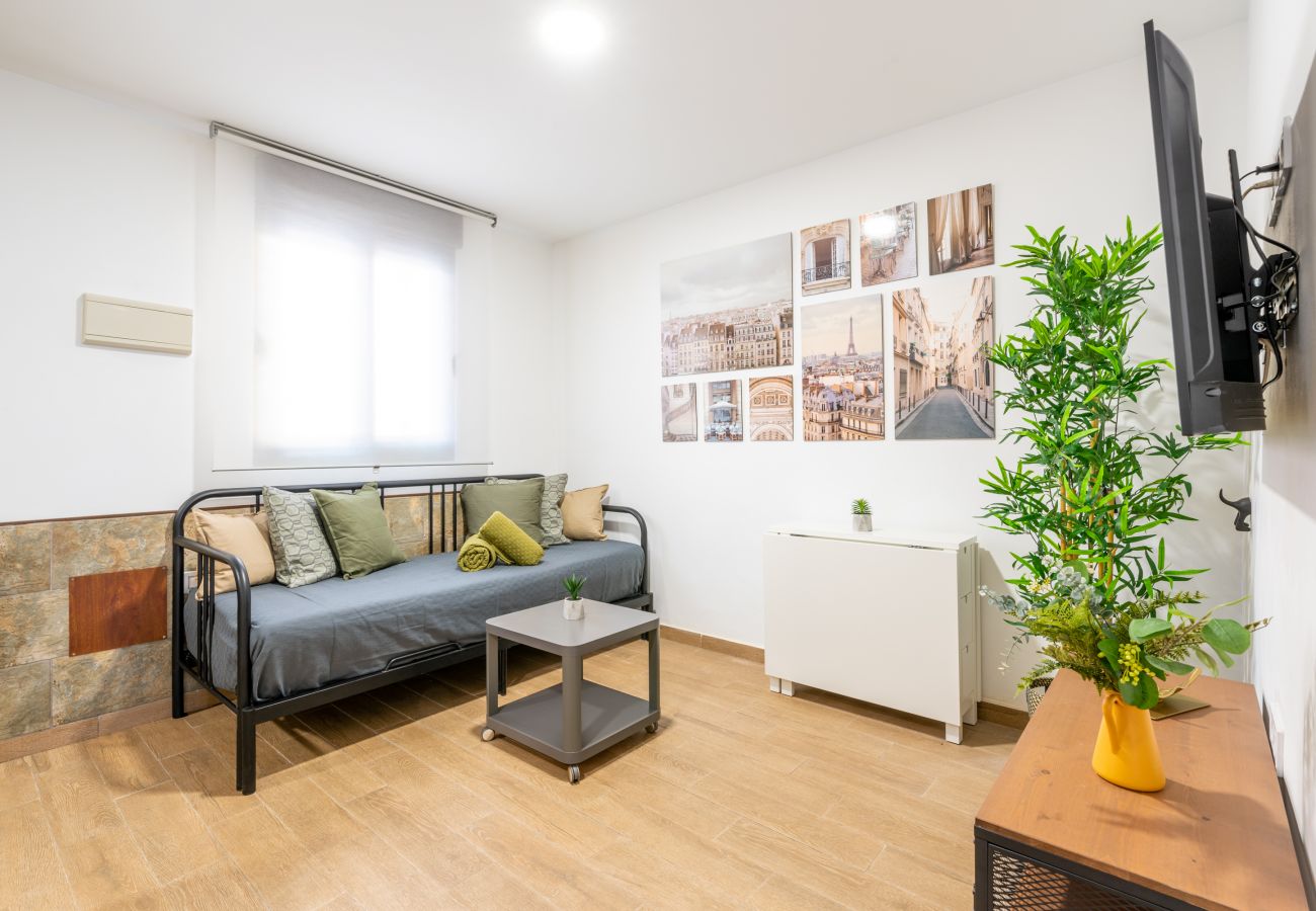 Apartment in Málaga - WintowinRentals Nice, modern and cozy.